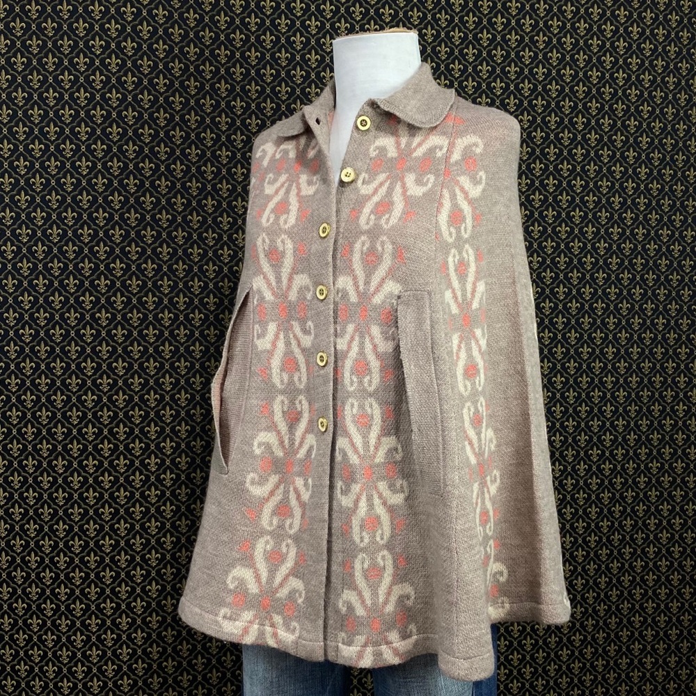 Anthro “Flowering Pompona Cape” by Madchen - Picture 16 of 16